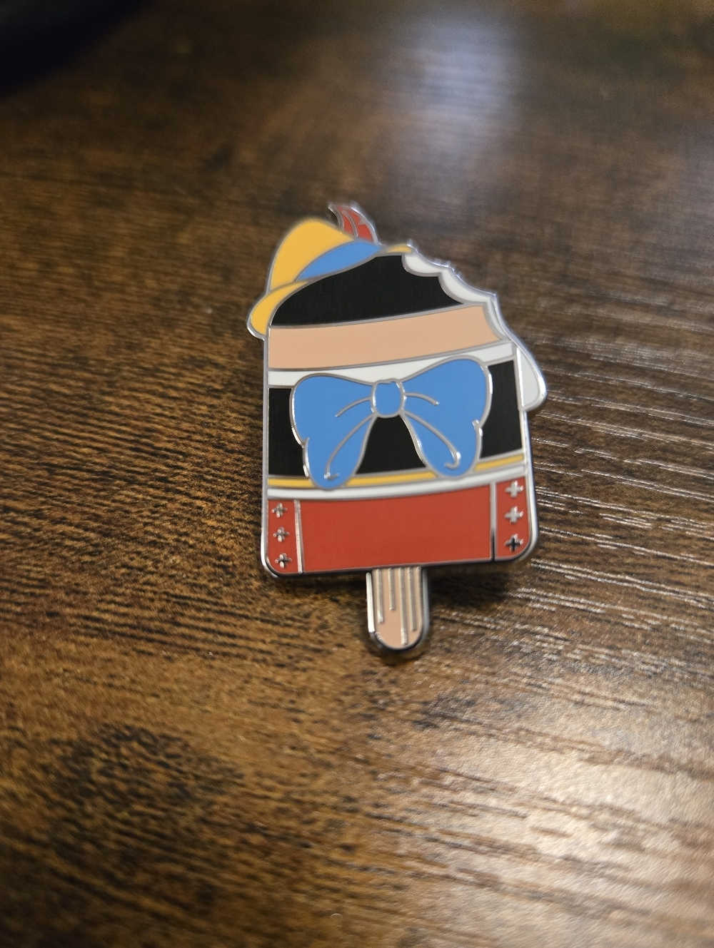 Disney Pinocchio Popsicle Pin - Picture 2 of 4